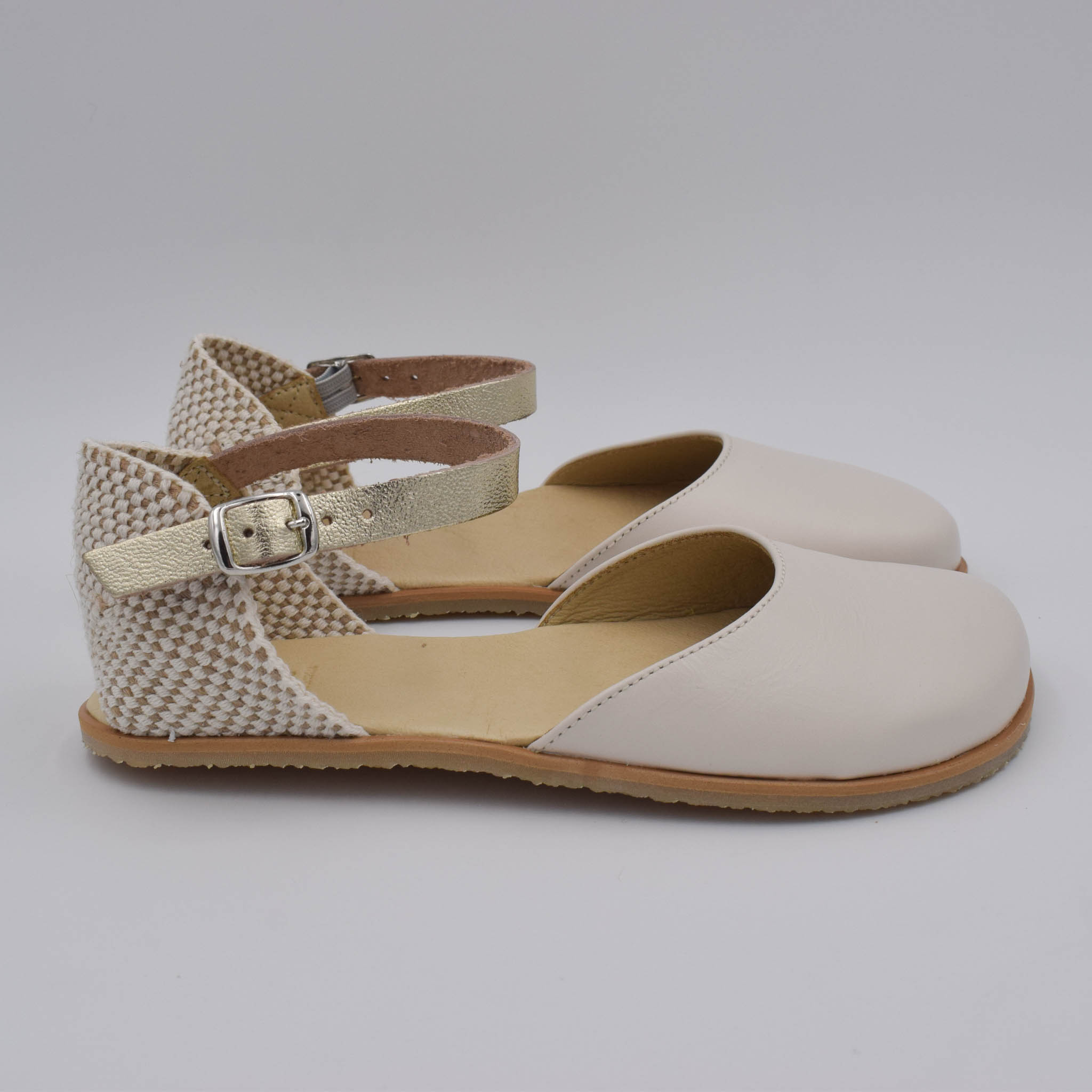 Sandalias barefoot casuales Flexi Nens Cava para mujer, diseño abierto Mary Jane.