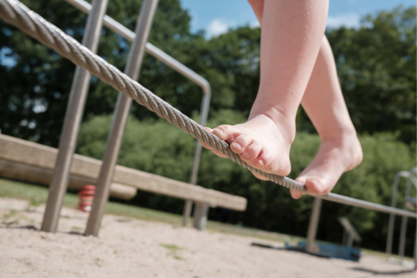 descalzo barefoot jugar fortalecer pies