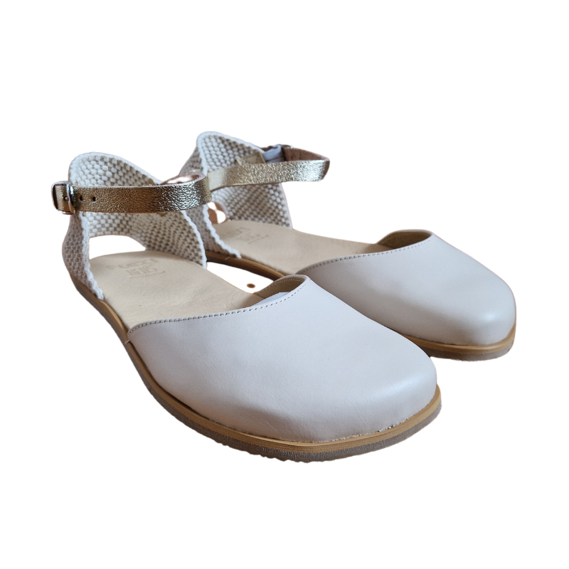 Sandalias barefoot minimalistas de mujer Flexi Nens en color cava, vista desde arriba.